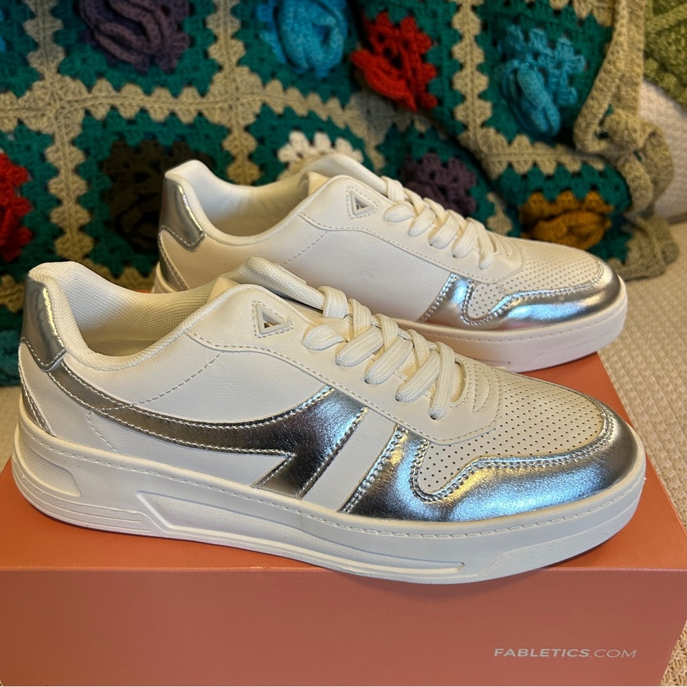 FABLETICS The Lifestyle Sneaker II Athletic White and Silver Metallic 8 SOLD OUT